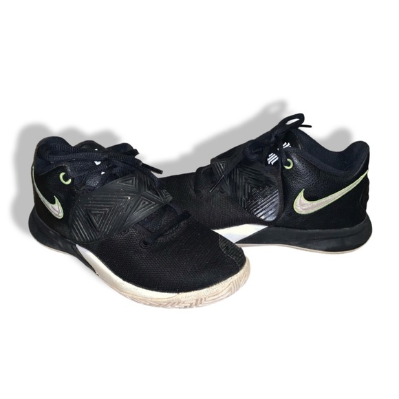 Nike Shoes | Boys Nike Kyrie Flytrap Casual Basketball Sneakers, Size 2 Youth, Black | Color: Black/Yellow | Size: 2B | Sue735's Closet